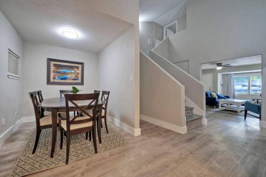Great Value Stay Near Tesla Austin Exteriör bild