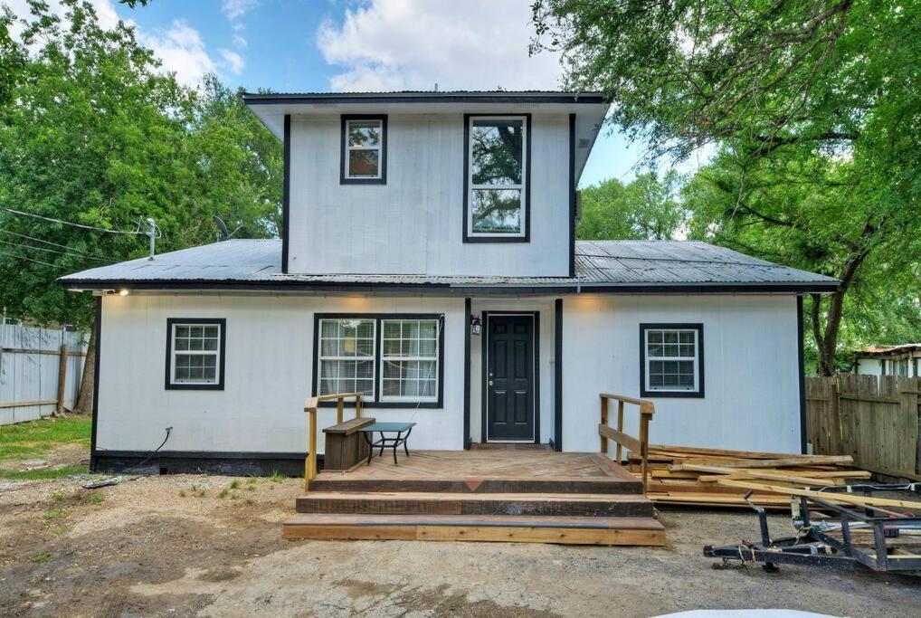 Great Value Stay Near Tesla Austin Exteriör bild