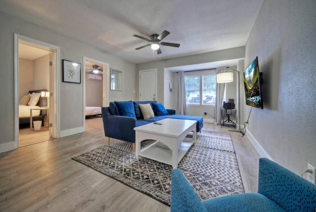 Great Value Stay Near Tesla Austin Exteriör bild